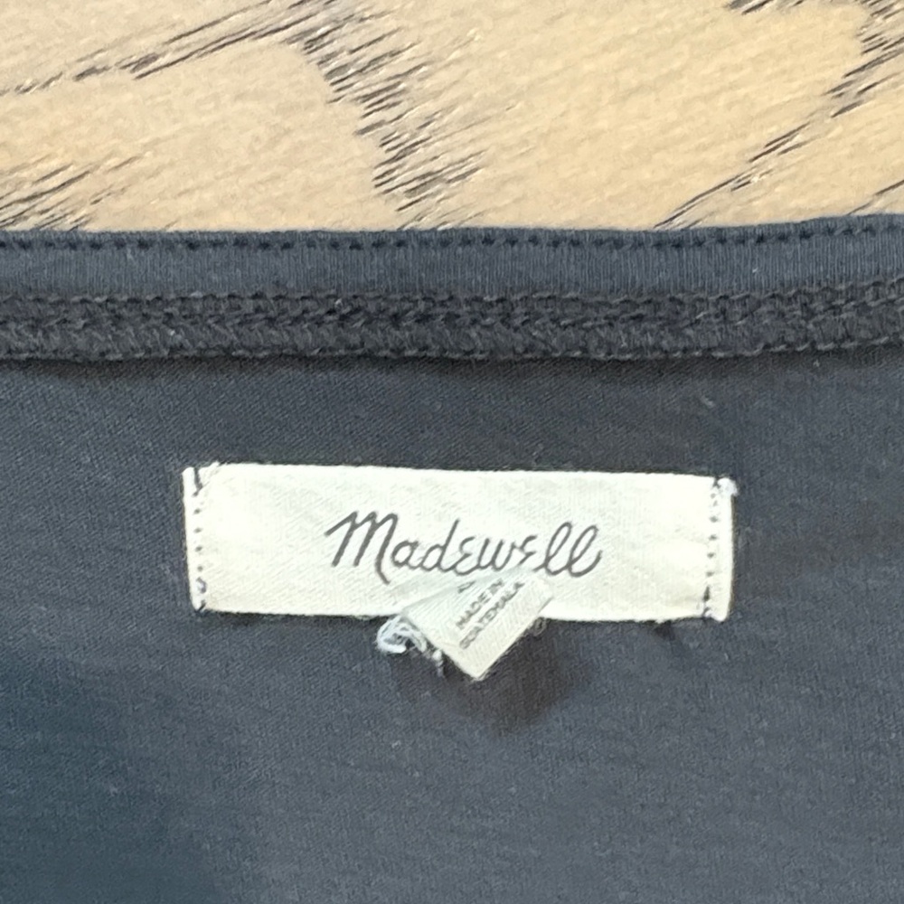 Madewell Black V-Neck Short Sleeve Top - Picture 2 of 9